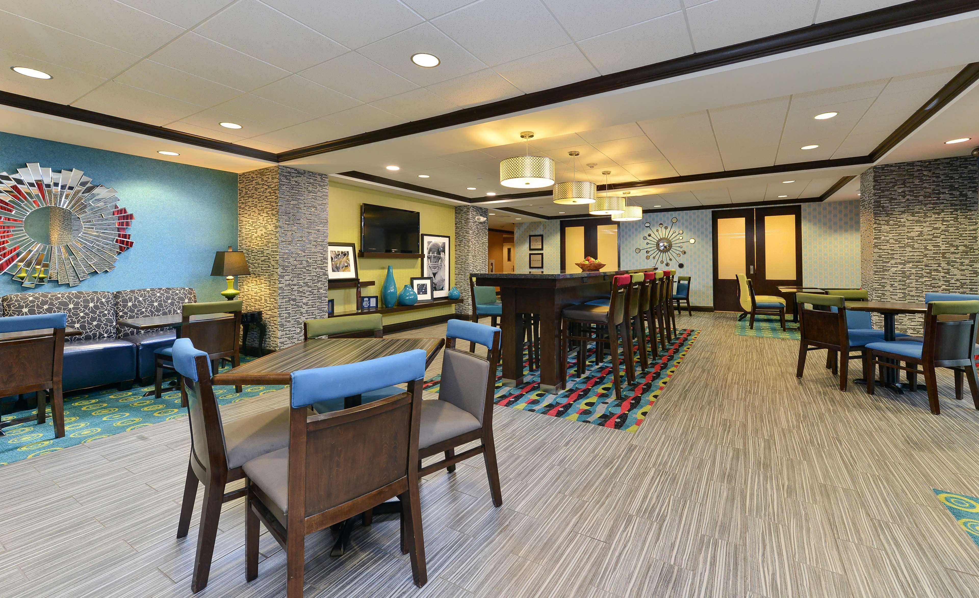 Hampton Inn Iowa City/University Area Zewnętrze zdjęcie