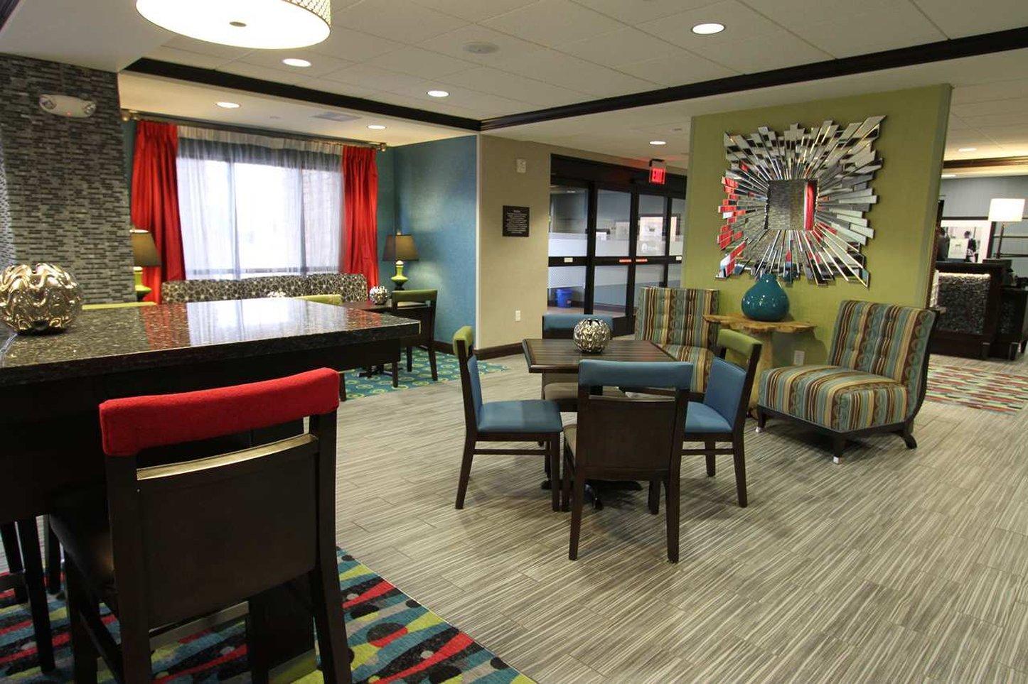 Hampton Inn Iowa City/University Area Zewnętrze zdjęcie